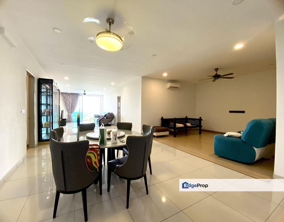 X2 Residency BIG SPACIOUS Condominium 3 CARPARK 5 ROOMS BALCONY WELL KEPT CLEAN Fully Furnished, Selangor, Puchong