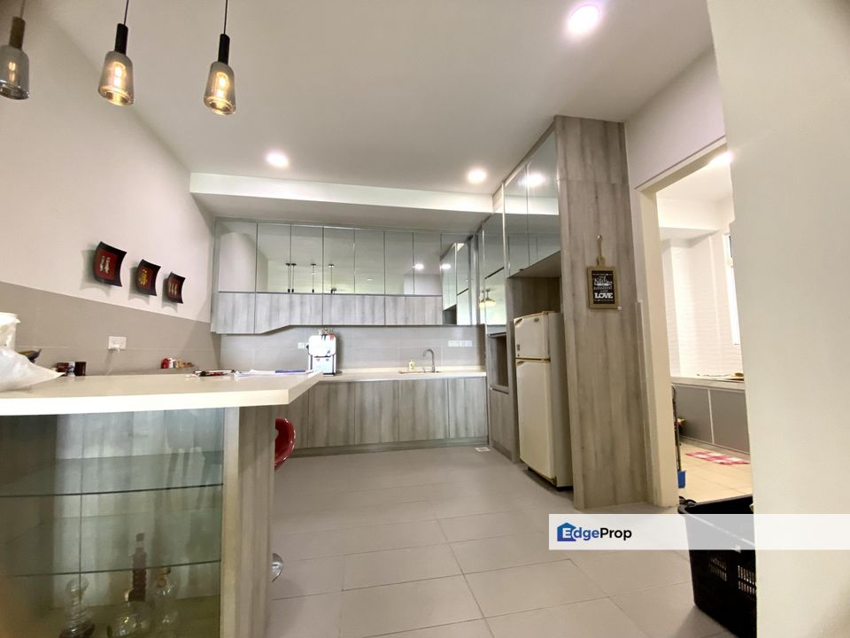 X2 Residency BIG SPACIOUS Condominium 3 CARPARK 5 ROOMS BALCONY WELL KEPT CLEAN Fully Furnished, Selangor, Puchong