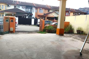 Taman Amanputra, Puchong South