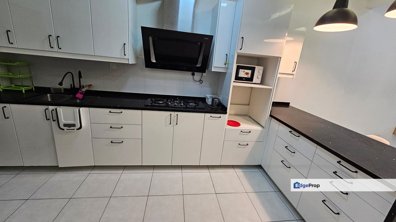The Palm Hillpark 2 Storey Terrace House Puncak Alam KITCHEN CABINET ...