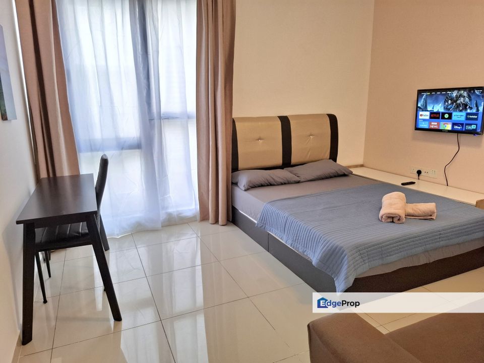 N'Dira 3 Storey Upper Townhouse 16 Sierra Puchong [Near MRT and Rafflesia International School][Gated Guarded], Selangor, Puchong South