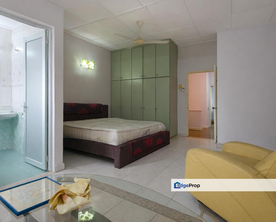 USJ 4 Double Storey Terrace House Subang Jaya EXTENDED KITCHEN AIRCONDS, Selangor, USJ