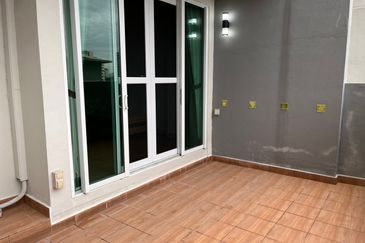 Tropicana Bay Residences