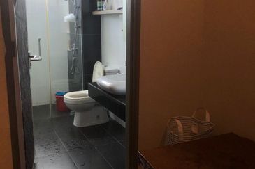 Arasia Perdana (The Clovers)