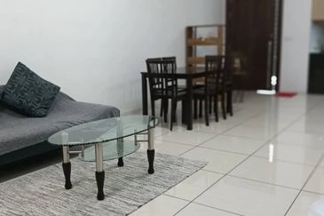 Queens Residences @ Queens Waterfront