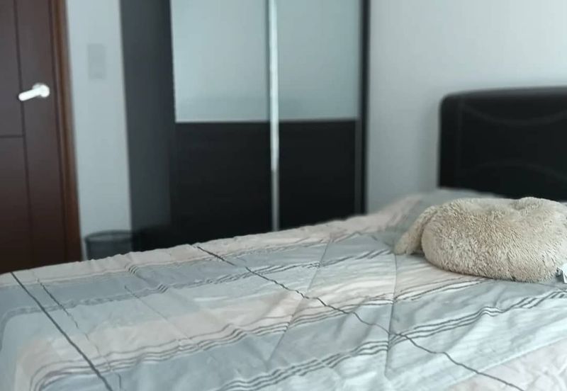 Queens Residences @ Queens Waterfront