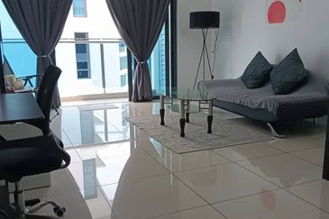 Queens Residences @ Queens Waterfront