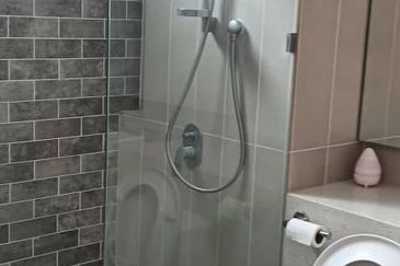 Queens Residences @ Queens Waterfront