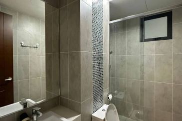 Queens Residences @ Queens Waterfront