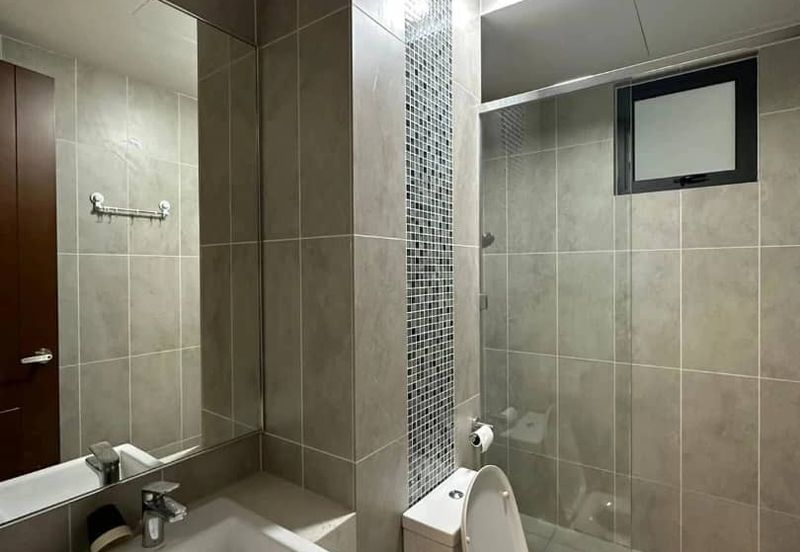 Queens Residences @ Queens Waterfront