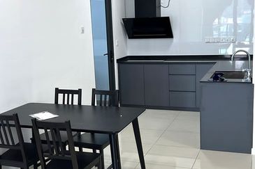 Queens Residences Q2