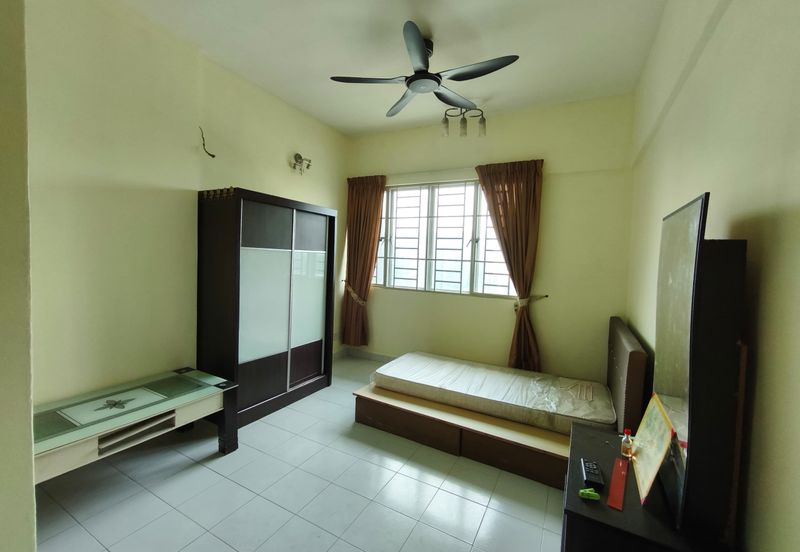 E-Tiara Serviced Apartment