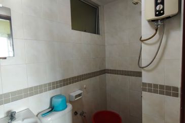 E-Tiara Serviced Apartment