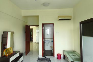 E-Tiara Serviced Apartment