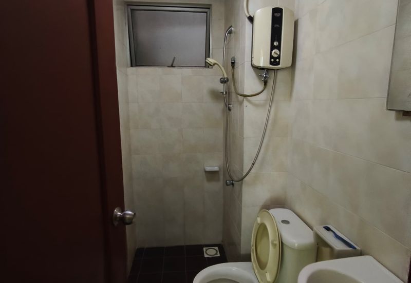 E-Tiara Serviced Apartment