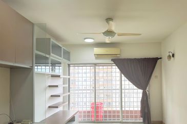 Beverly Tower @ Plaza Medan Putra