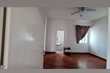 Clover Garden Residences