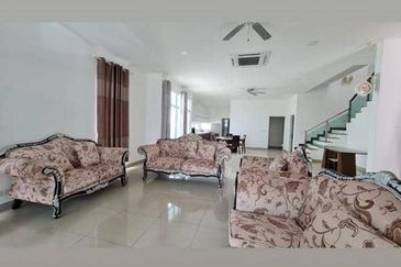 Clover Garden Residences