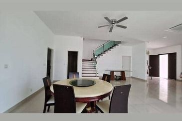 Clover Garden Residences