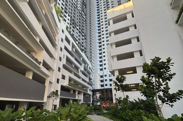 Savvy @ Riana Dutamas