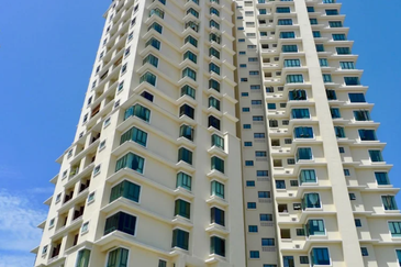 Desa ParkCity (Nadia Parkfront Condominium)