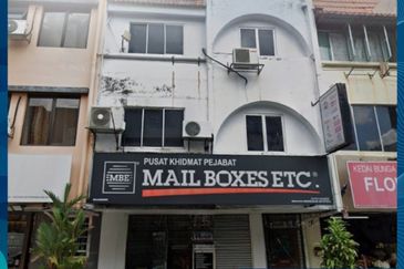 Subang Jaya, 3 storey shop office, Selangor, for Auction