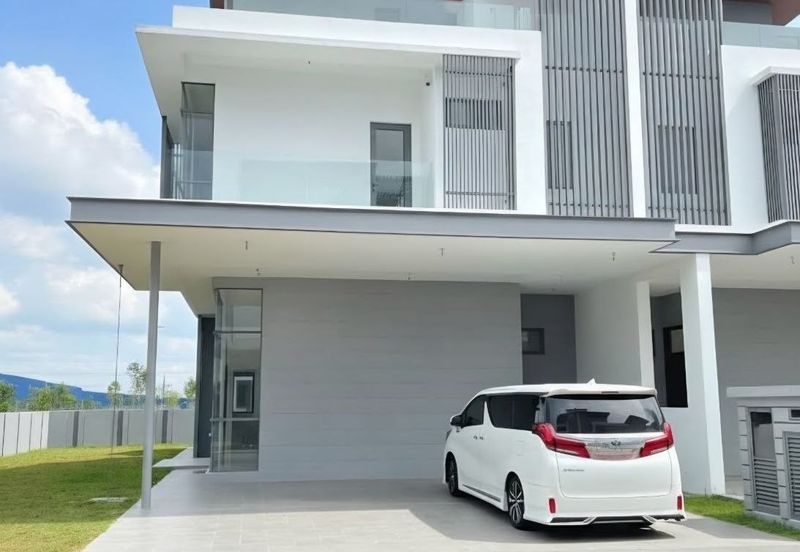 Broadleaf Residences