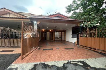 Renovated and Extended 2-Storey Taman Sri Damar, Mantin, Negeri Sembilan For Sales