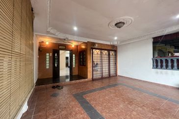 Renovated and Extended 2-Storey Taman Sri Damar, Mantin, Negeri Sembilan For Sales