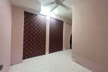 Renovated and Extended 2-Storey Taman Sri Damar, Mantin, Negeri Sembilan For Sales