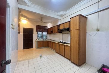 Renovated and Extended 2-Storey Taman Sri Damar, Mantin, Negeri Sembilan For Sales