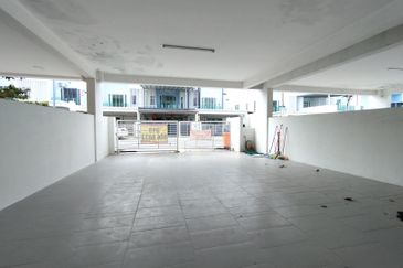 HIJAYU 3B @ BANDAR SRI SENDAYAN