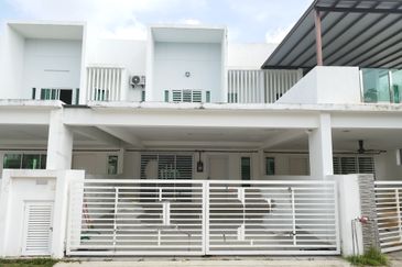 HIJAYU 3B @ BANDAR SRI SENDAYAN