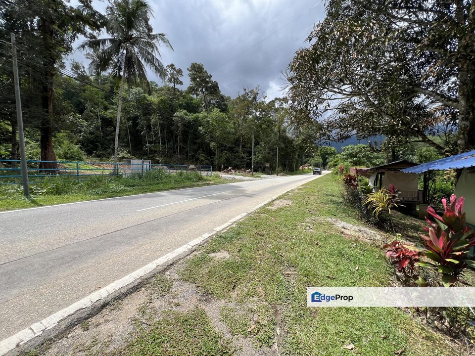 Hulu Langat Kg Lubok Manggis Tanah 4 Ekar Tepi Sungai  [Tepi Jalan Utama!]  Untuk Dijual, Selangor, Hulu Langat