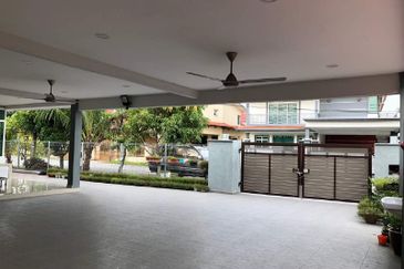 Desa Pinggiran Putra