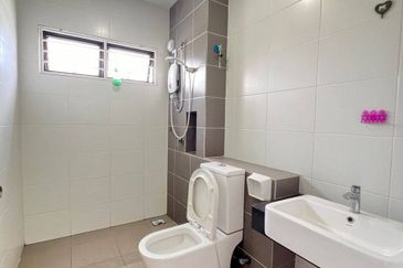 Banyas @ Setia EcoHill 2