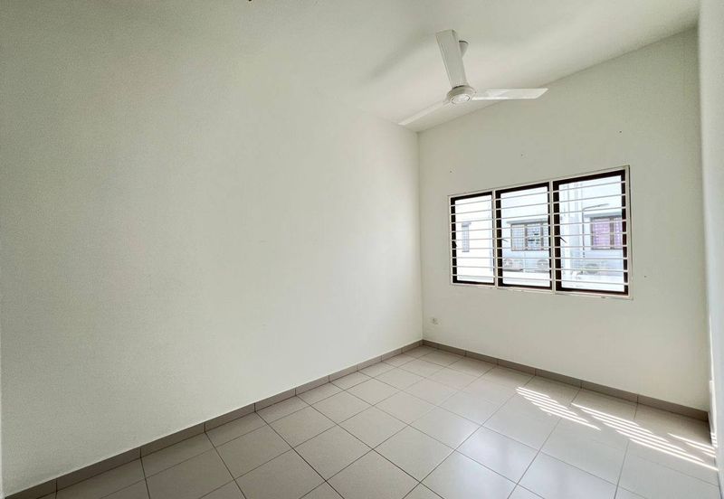 Banyas @ Setia EcoHill 2