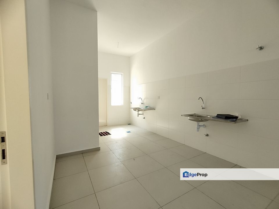 Taman Bayu Sutera 2 Sty Terrace For Sales @ Bandar sri Sendayan, Negeri Sembilan, Siliau