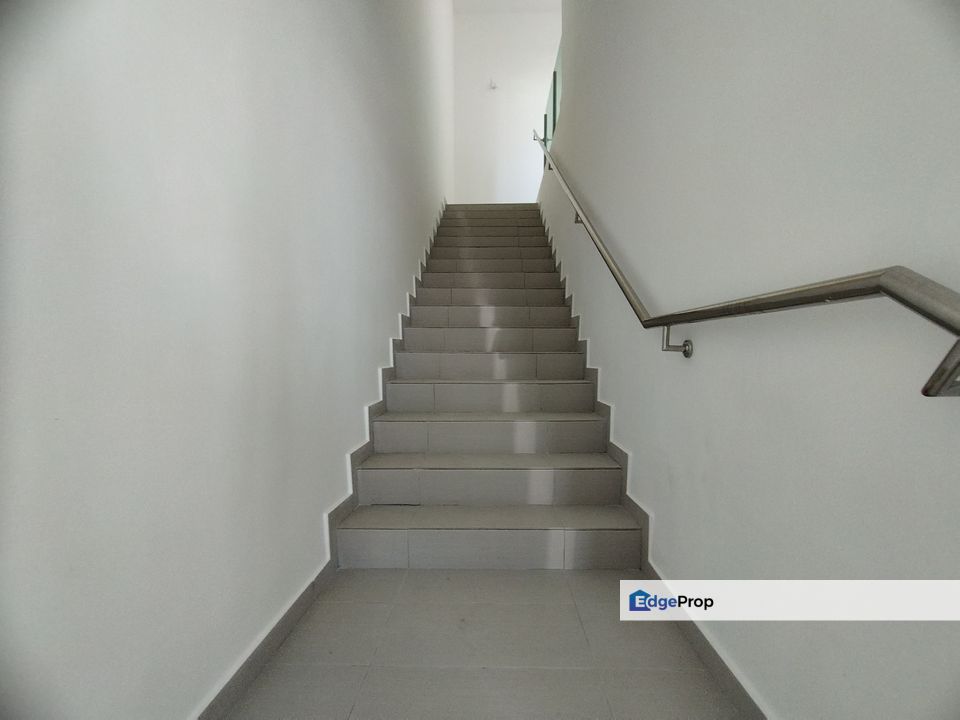 Taman Bayu Sutera 2 Sty Terrace For Sales @ Bandar sri Sendayan, Negeri Sembilan, Siliau