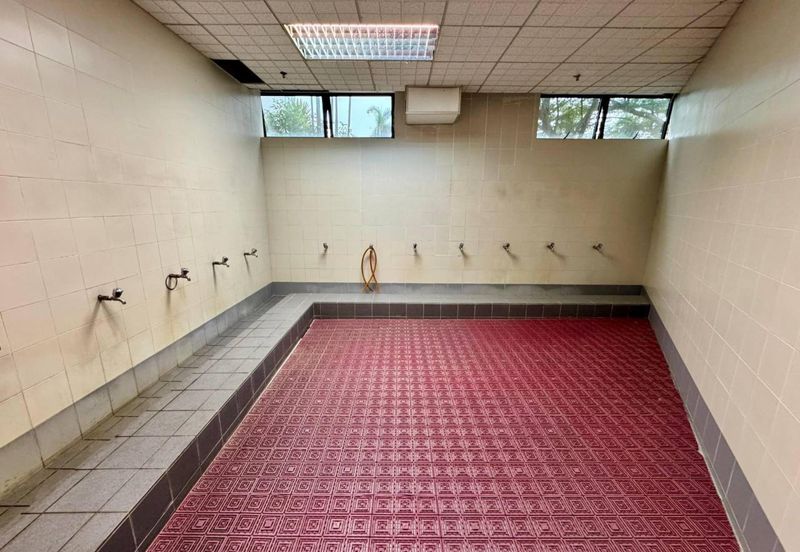 6 sty building with 3.39 acre land Beside LDP, Kelana Jaya For Rent