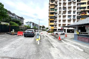 Pangsapuri Dahlia Court