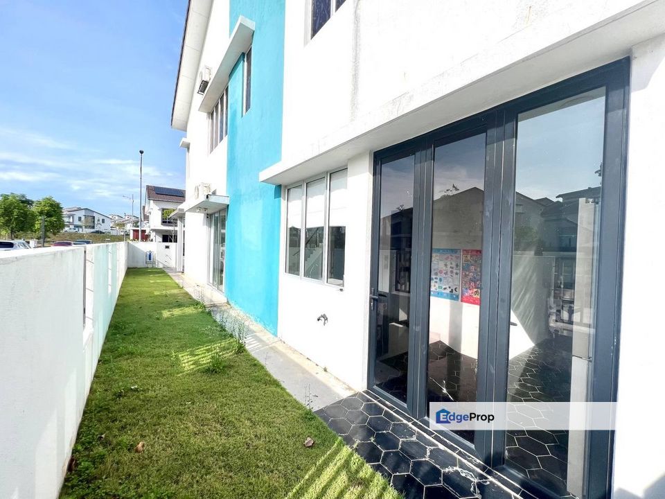 [Facing Open] Double Storey End Lot Serenia City Amani For Sales, Selangor, Dengkil
