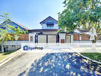 RENOVATED 2 Storey Semi D Laman 2 Bandar Seri Putra Bangi FREEHOLD, Selangor, Bangi