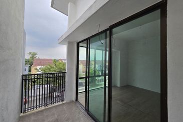 Alam Villas Eco Residences