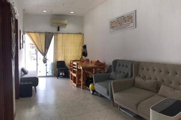 Seksyen 2 Bandar Bukit Mahkota