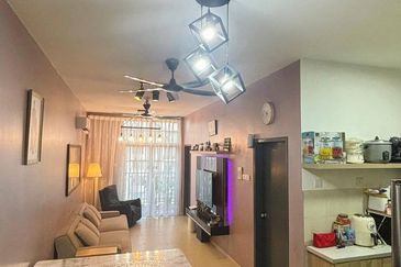 PR1MA Lakefront Homes