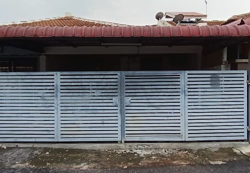 Taman Mawar, Bandar Baru Salak Tinggi