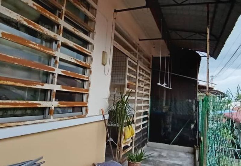 Taman Mawar, Bandar Baru Salak Tinggi