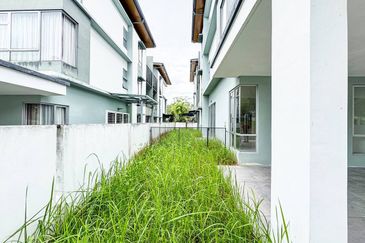 Parkfield Residences, Tropicana Heights