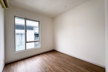 Parkfield Residences, Tropicana Heights